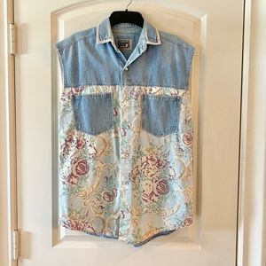 Vintage Cottagecore Denim and Rose Floral Pearl Snap Button Down Medium